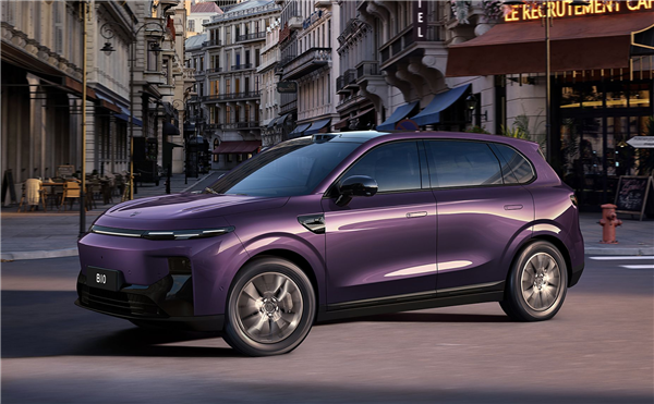 王!1小时订单破万的零跑B10如何选择pg电子模拟器试玩国产新能源SUV卷(图3) 王!1小时订单破万的零跑B10如何选择pg电子模拟器试玩国产新能源SUV卷(图3)