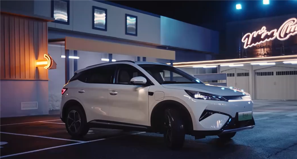 王!1小时订单破万的零跑B10如何选择pg电子模拟器试玩国产新能源SUV卷(图5) 王!1小时订单破万的零跑B10如何选择pg电子模拟器试玩国产新能源SUV卷(图5)